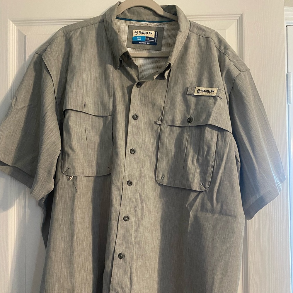2xl Magellan fishing shirt. Gray color. Great shape.